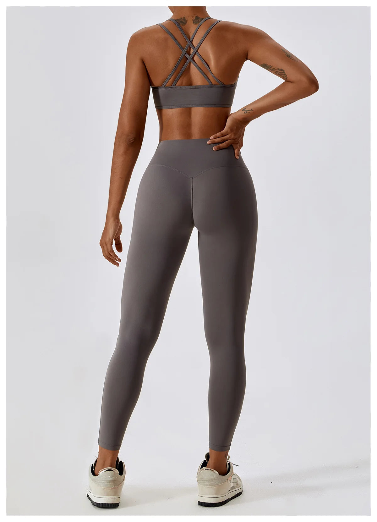 Evelina  Sports Bra