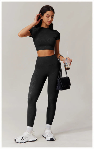 Zoya  Crop Top
