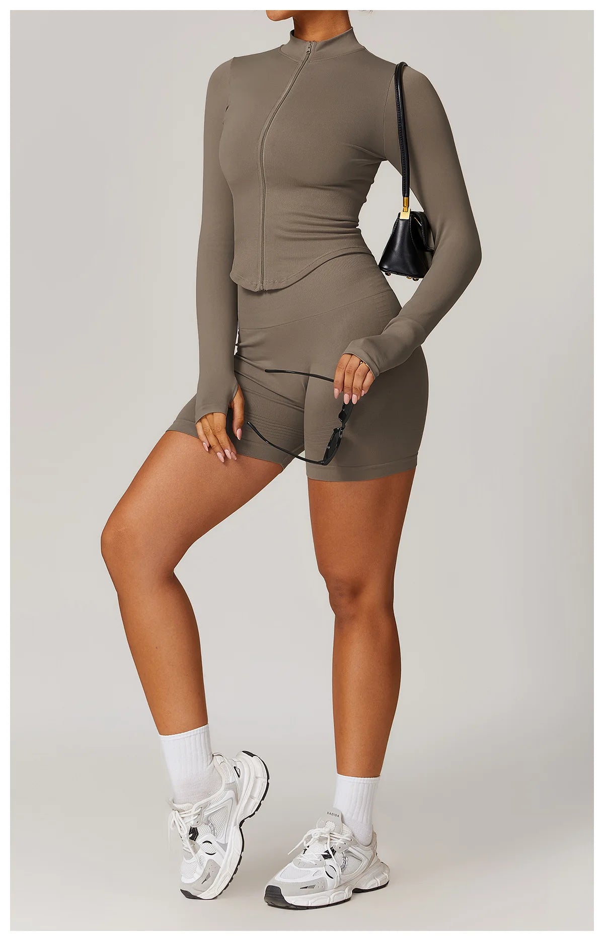 Nia  Long Sleeves